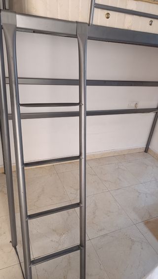 Litera metálica con colchón incluido