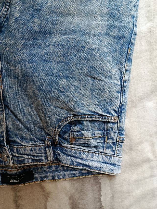 Vaqueros desgastados hombre Lefties talla 40