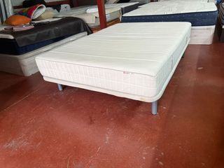Base y colchón Ikea Myrbacka 140x200