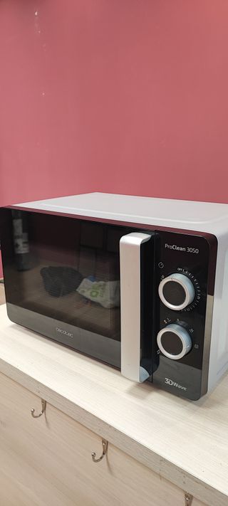 Cecotec Microondas ProClean 3050 20L 700W