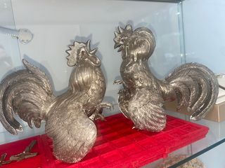 Gallos de plata grandes