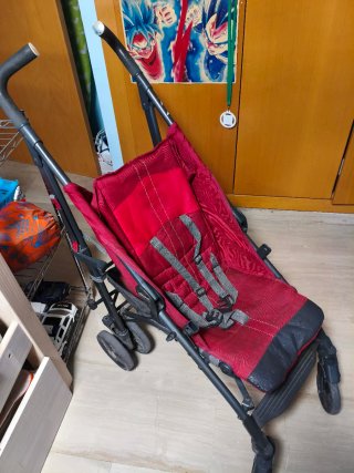Carrito Bebecar + regalo carrito Chicco rojo