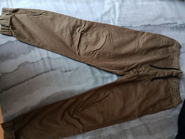 Pantalón cargo marrón Zara talla M