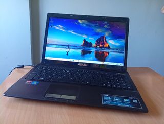 ASUS A53U ordenador portátil 