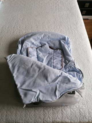 Saco para silla de coche de bebé. Marca Uzturre