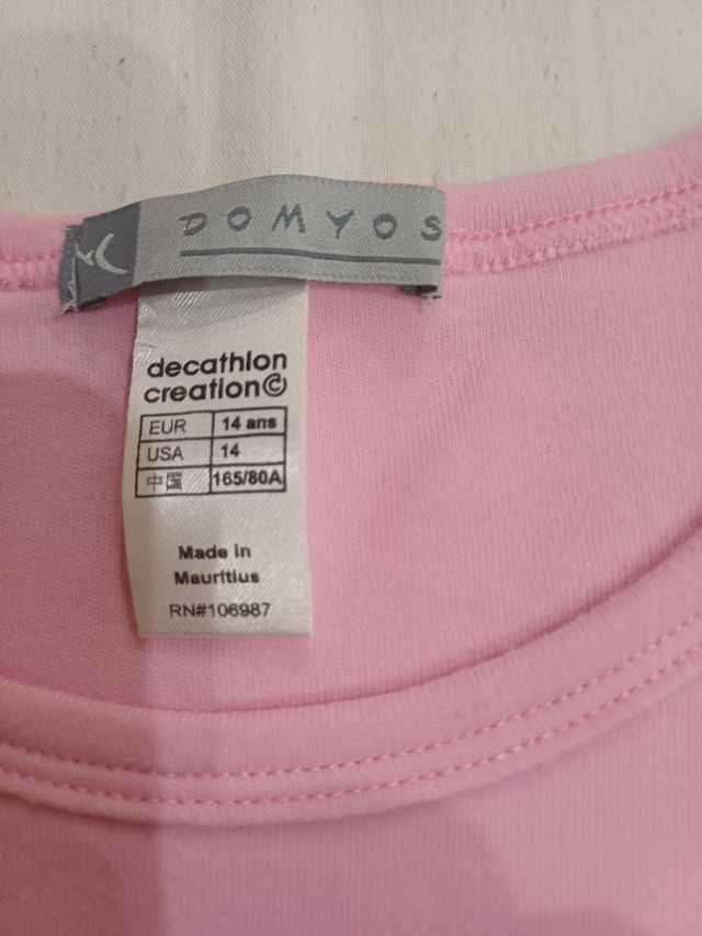 Camiseta rosa manga larga con flores