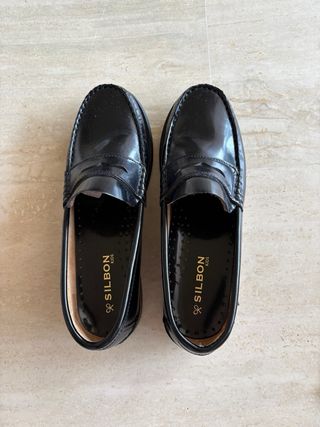 Mocasines SILBON Negros para teen/niño. Talla 38