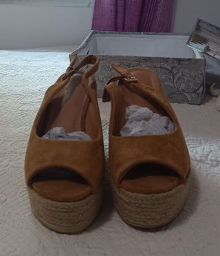 Zapatos de esparto tacón marrón talla 39
