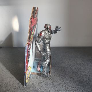 Action Figure Ultron Marvel Hasbro