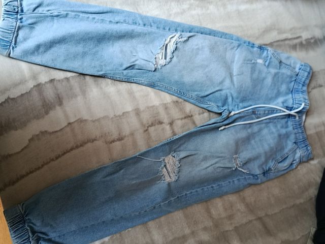 Vaqueros desgastados con cordón Bershka talla S