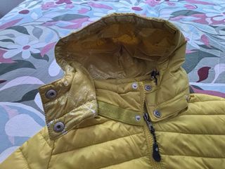 Cazadora acolchada mujer verde pistacho/amarilla