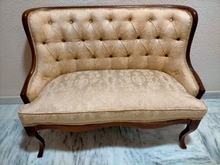Sillón Isabelino Beige y Madera