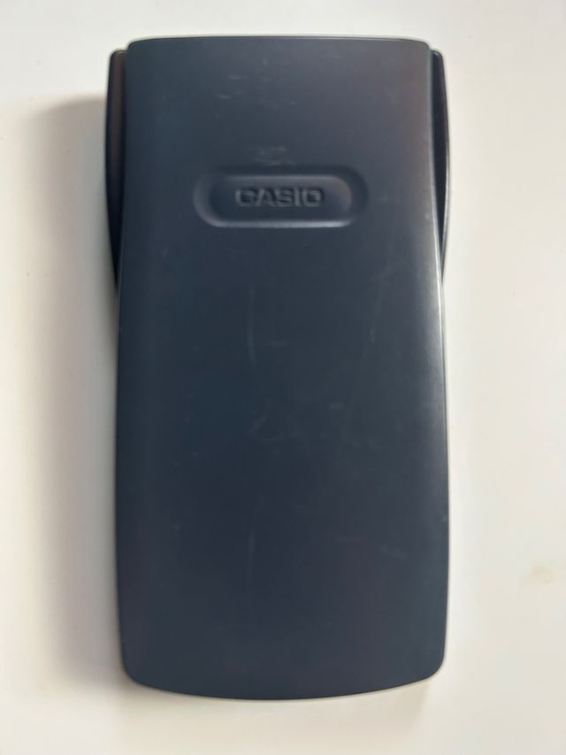 Calculadora Casio fx-82MS como nueva