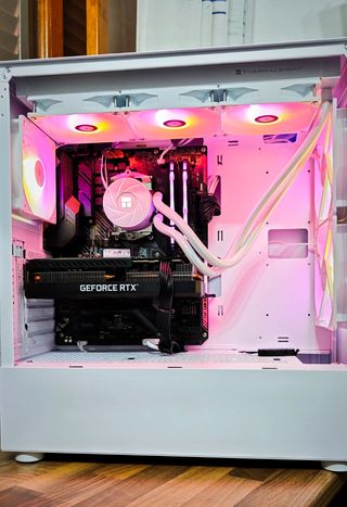 PC Ryzen 7 4.6Ghz, RTX 3070, 16/32GB RAM, GARANTÍA