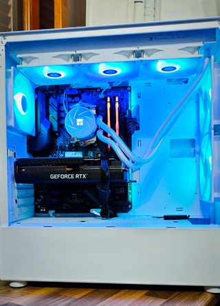 PC Ryzen 7 4.6Ghz, RTX 3070, 16/32GB RAM, GARANTÍA