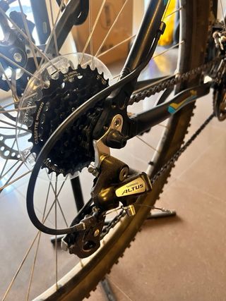 Bicicleta 29” aluminio.