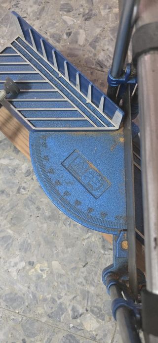 Ingletadora manual azul