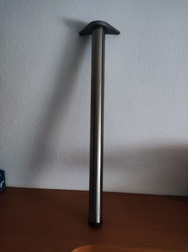 Pata para mostrador metálica