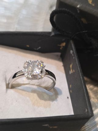 Anillo de compromiso 
