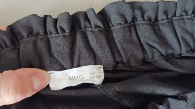 Pantalón ancho negro Mango T. 13-14