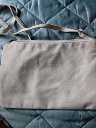 Bolso de mano bordado con elefante,mide 20,5,29