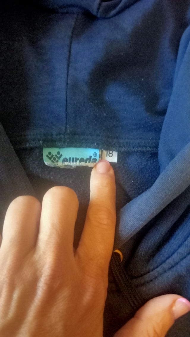 Sudadera Talla 18 Escolapias buen estado. Ganga!