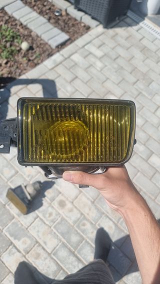 Antinieblas BMW E34 E32 amarillos originales HELLA