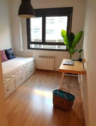 Cama Diván Hemnes IKEA Blanca + 2 colchones