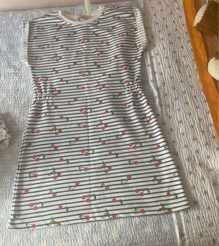 Vestido Sfera Rayas y Cerezas Talla S.
Para niña/o