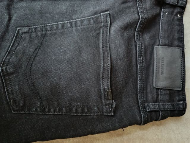 Vaqueros negros Pull&Bear talla 40 Skinny Fit