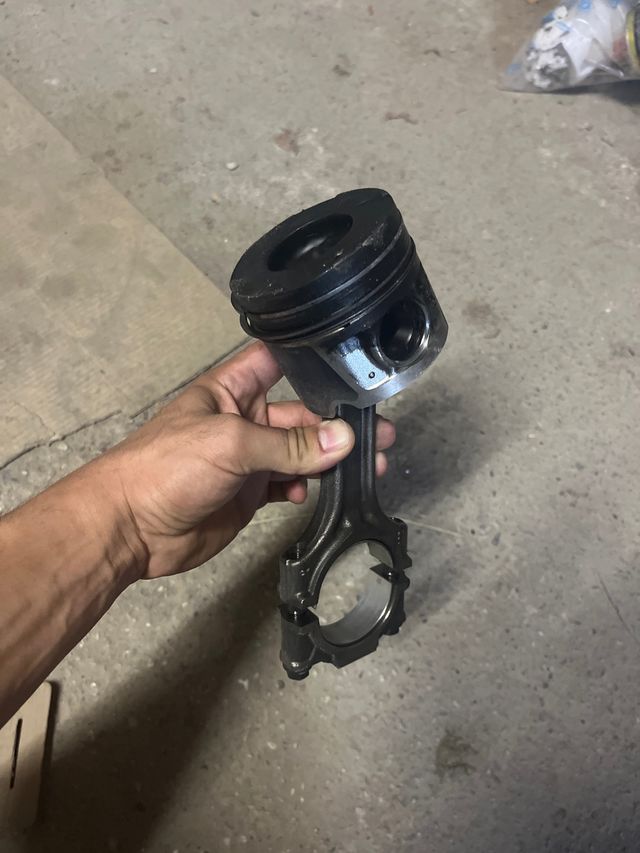 pistone 1.6multijet derivazione alfa romeo giuliet