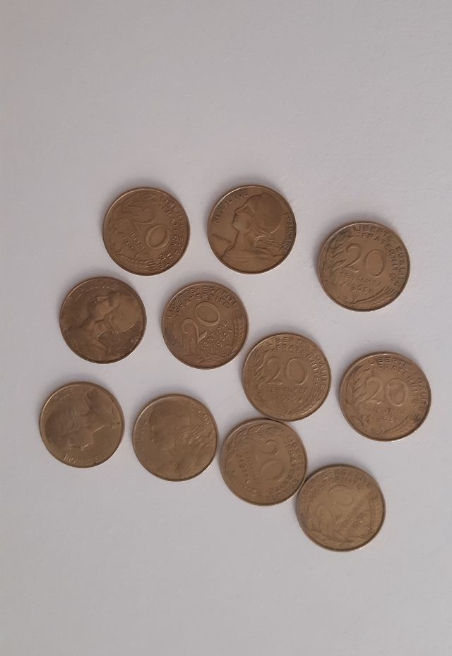 11 Monedas Francesas 20 Céntimos