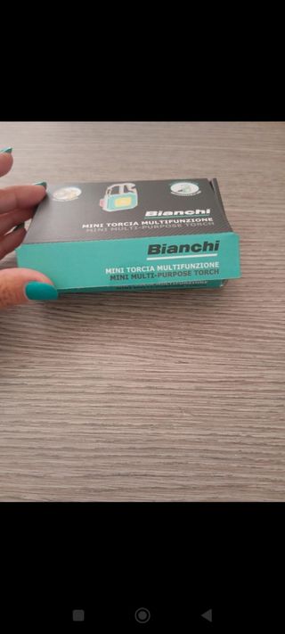 Mini torcia multifunzione