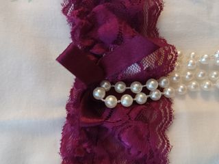 Tanga de encaje con perlas