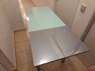 MESA DE COCINA + 4 SILLAS