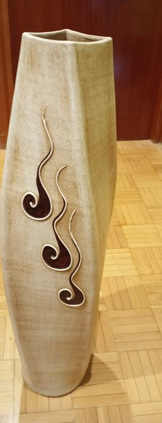 Jarrón grande de cerámica