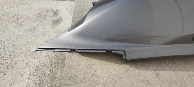 Targa destra Aprilia Arrecife grigia