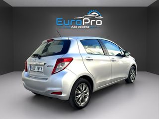 Toyota Yaris 2012