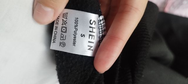 Sudadera Freedom Negra y Morada