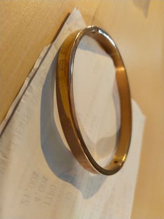 Pulsera Rígida Estilo Cartier Dorada