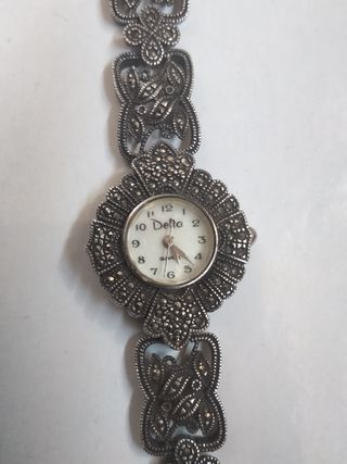 Reloj Delta Plata y Marquesitas
