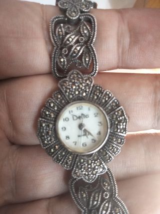 Reloj Delta Plata y Marquesitas