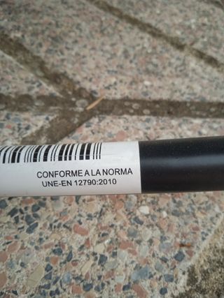 Hamaca para bebé con juguetes incluidos.