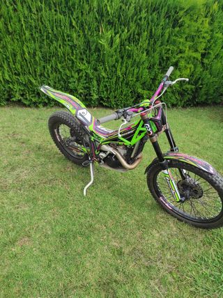 Moto Trial Vertigo Combat Vertical 300cc