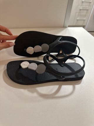 Sandalias Havaianas Negras con Piedras