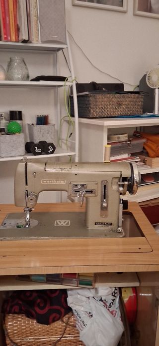 Máquina de coser Wertheim