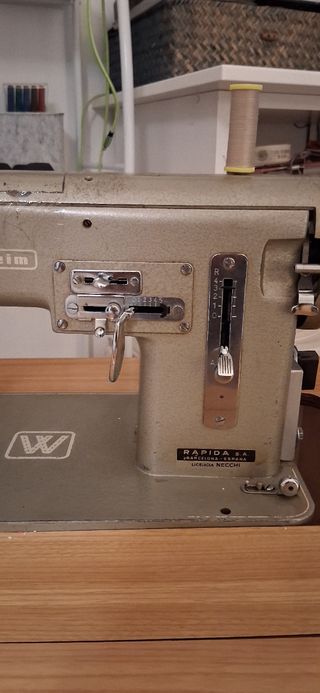 Máquina de coser Wertheim