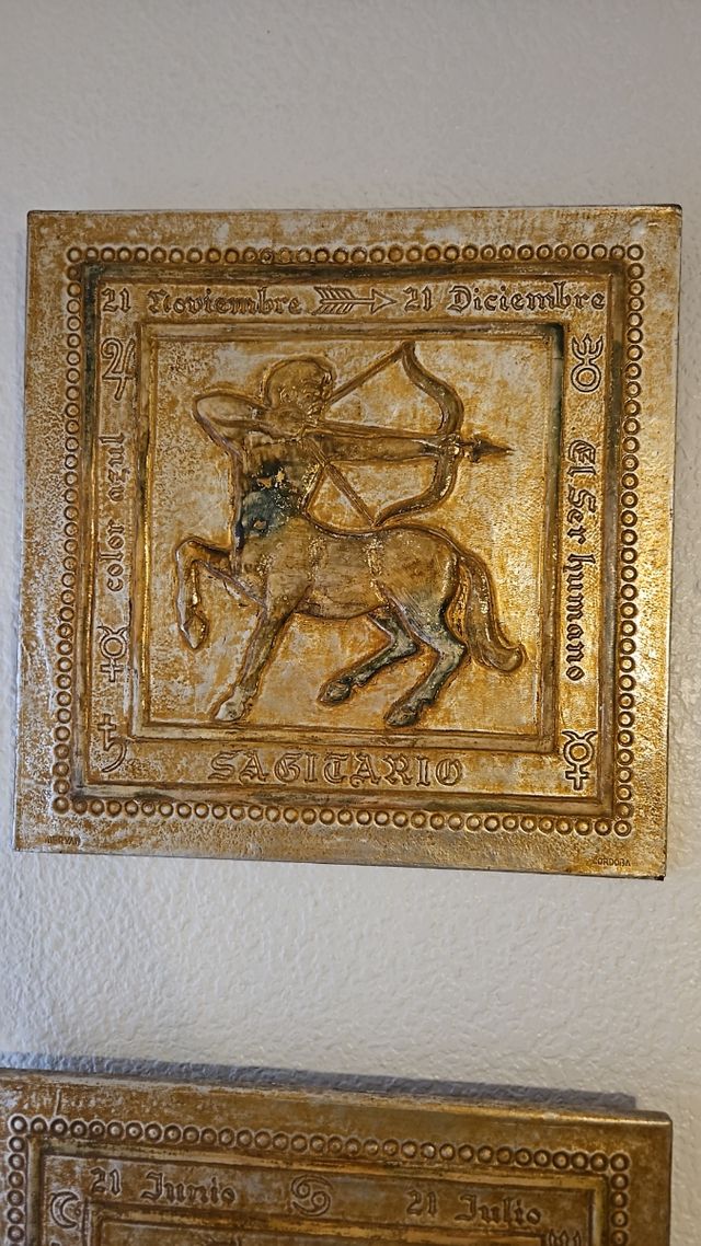 Cuadros de Horóscopo Sagitario y Cáncer Cuero