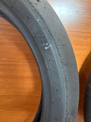 NEUMÁTICOS SLICK MOTO 3