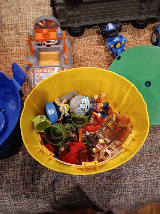 Pacchetto giocattoli Pin and Pon